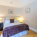 Roger Ground - With Onsite Car Parking Konukevi Windermere