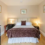 Roger Ground - With Onsite Car Parking Windermere