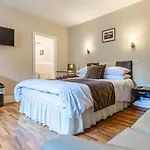 Konukevi Roger Ground - With Onsite Car Parking Windermere