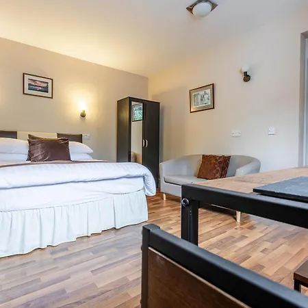 Roger Ground - With Onsite Car Parking 4* 温德米尔