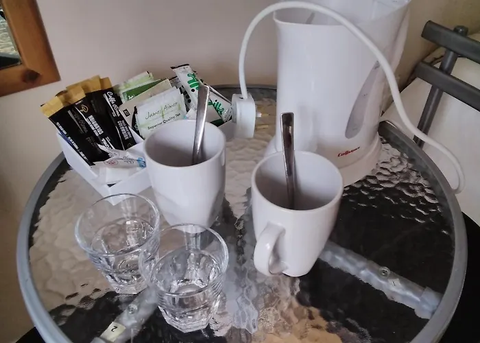 Roger Ground - With Onsite Car Parking 招待所 温德米尔