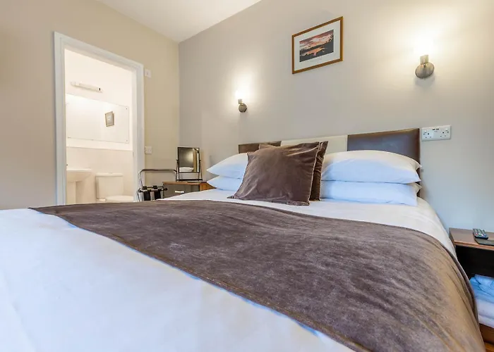 Roger Ground - With Onsite Car Parking 招待所 4*