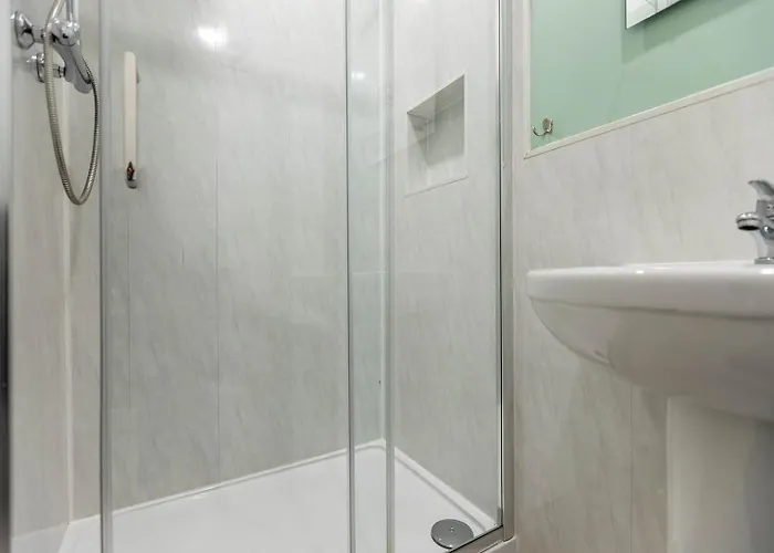 Roger Ground - With Onsite Car Parking 4* 温德米尔