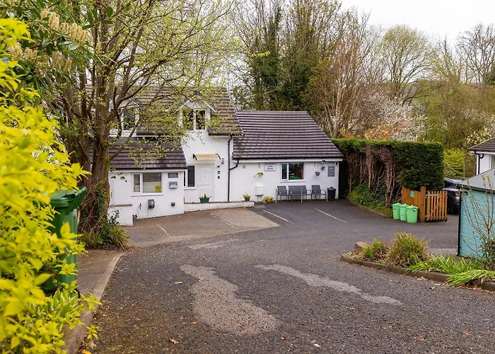 Roger Ground - With Onsite Car Parking 招待所 温德米尔